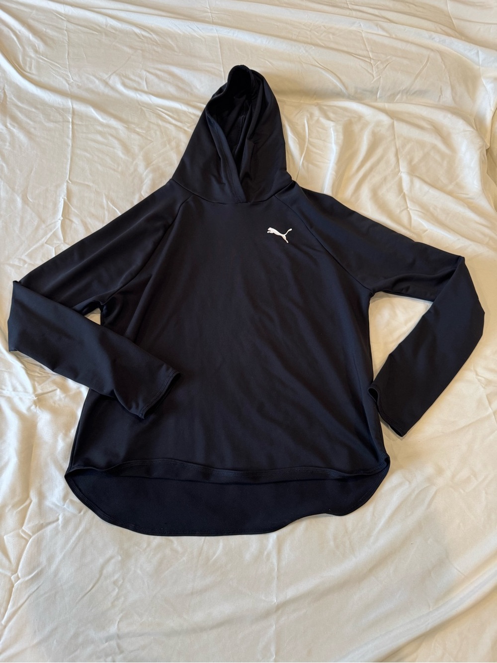 PUMA - Women’s lightweight pullover hoodie